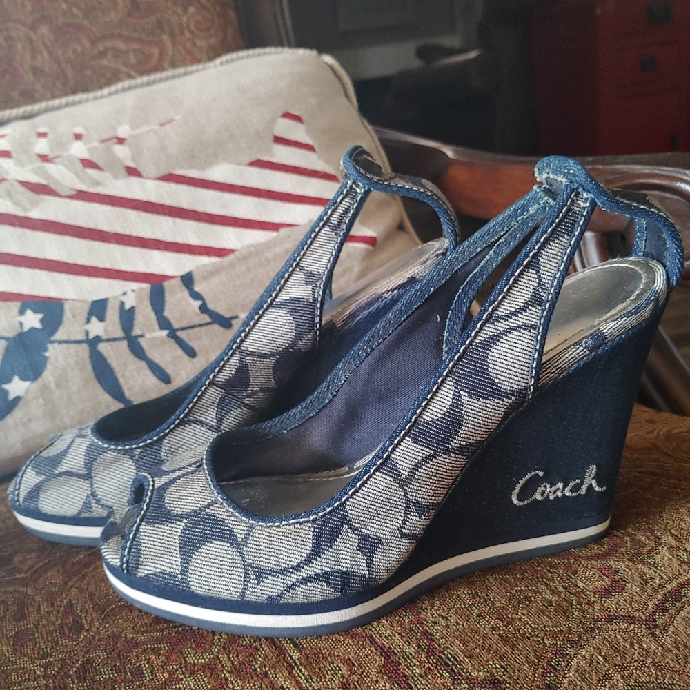 Authentic Coach heels